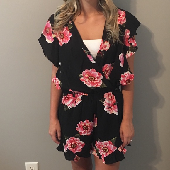 Umgee Black Floral Romper